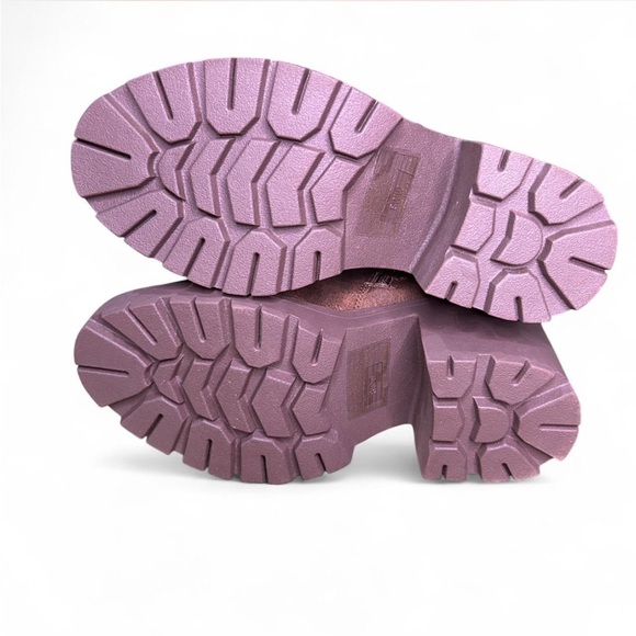 Torrid Brown Lug Ankle Boots - Picture 4 of 6